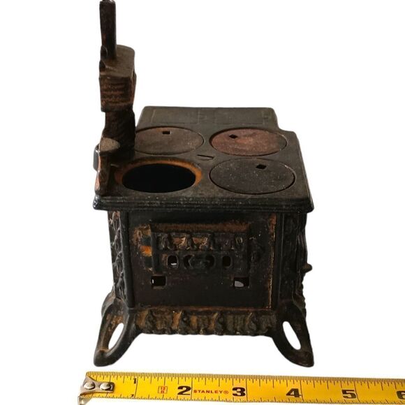 Queen Cast‎ Iron Stove Miniature Toy Salesman Sample Diorama Vintage Dollhouse. - Picture 4 of 16